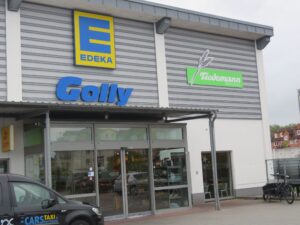 Der Edeka Golly mit dem Bäcker Tiedemann in Döse