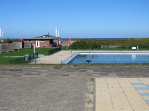 Meerwasser Freibad Steinmarne am Deich in Cuxhaven Döse